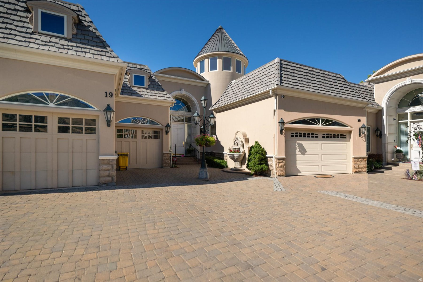 2726 E WASATCH DR #19, Salt Lake City, UT 84108 — photo 1