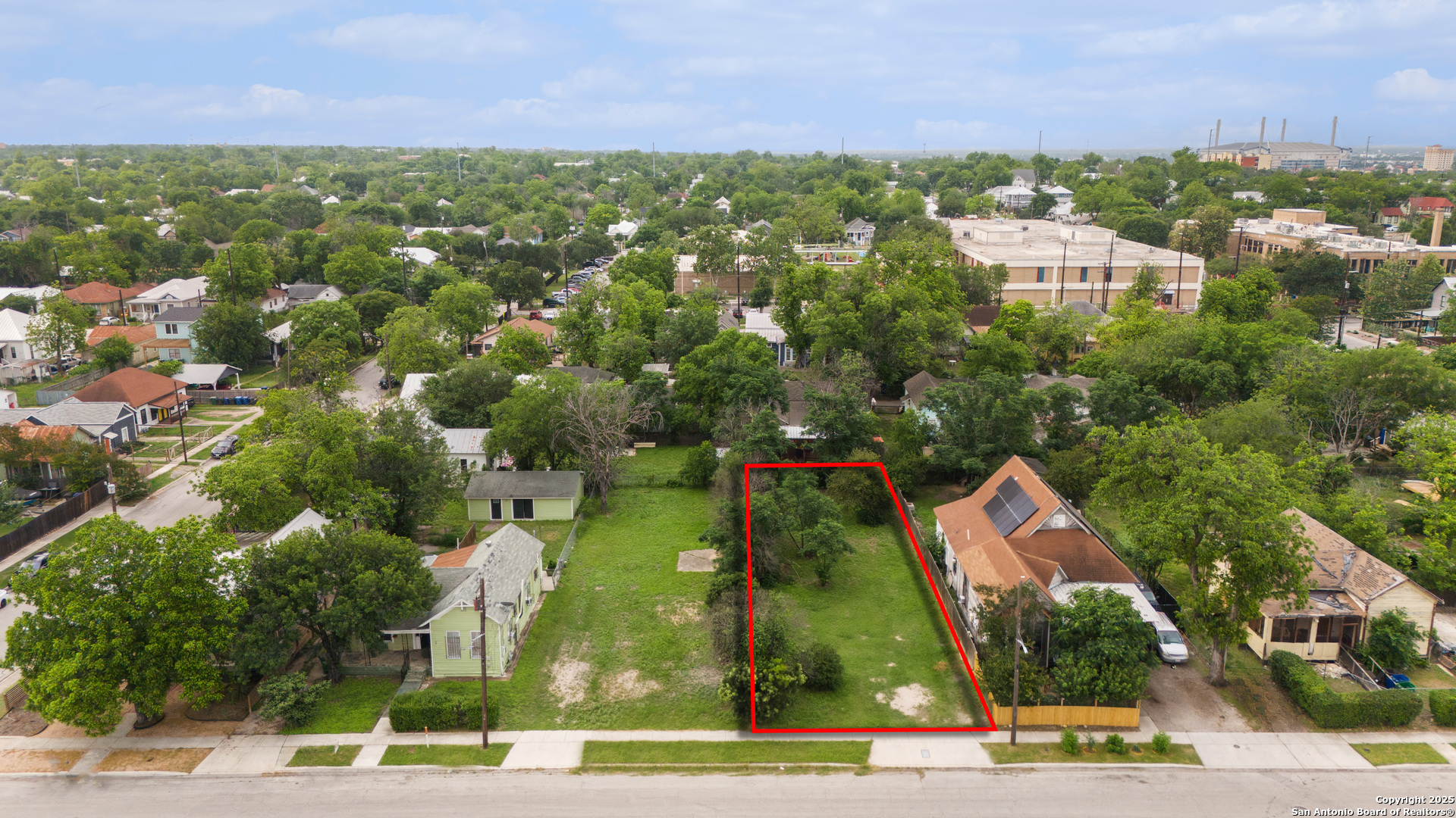 620 Sherman, San Antonio, TX 78202 — photo 1