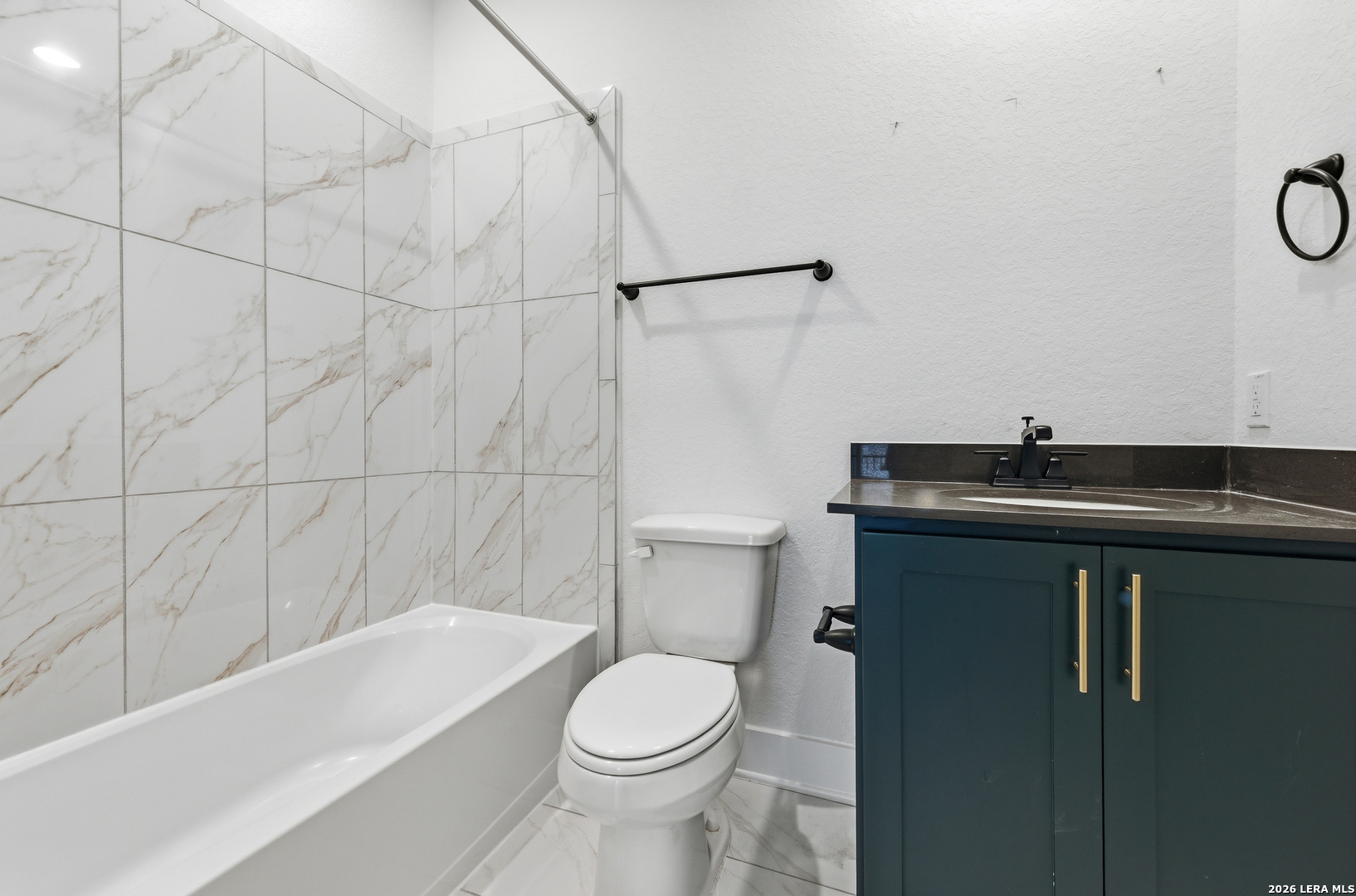 20675 Huebner Road, ,  78258 — photo 1
