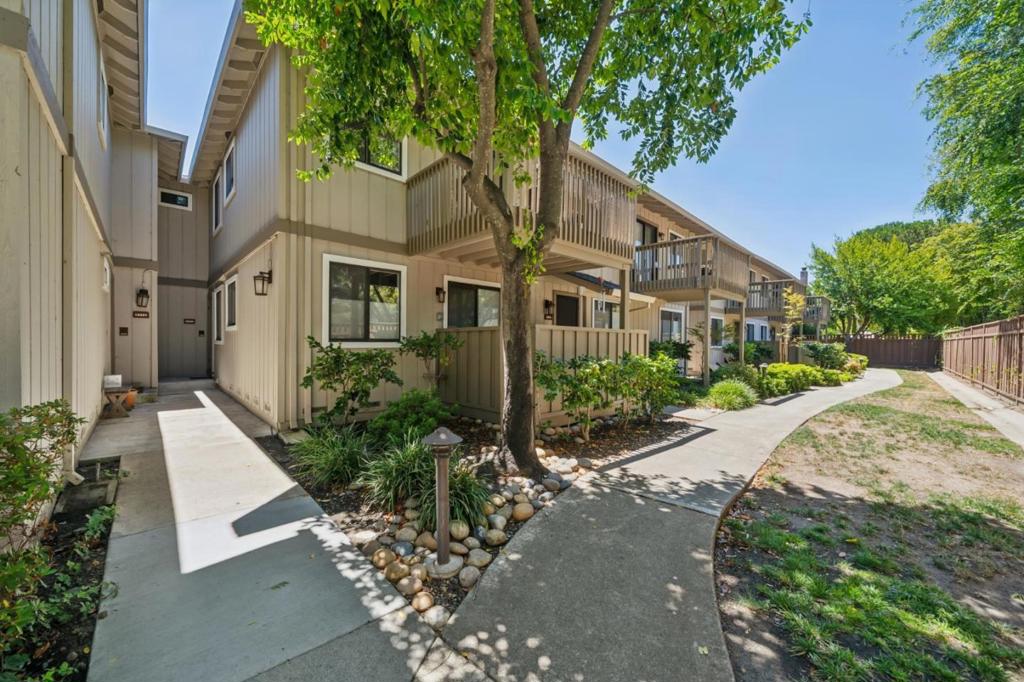 18899 Sara Park Circle, Saratoga, CA 95070 — photo 1
