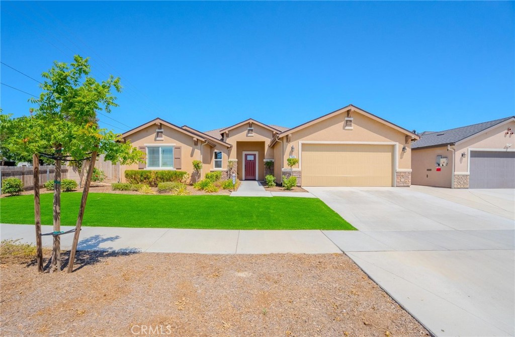 2495 Vintage, Hanford, CA 93230 — photo 1