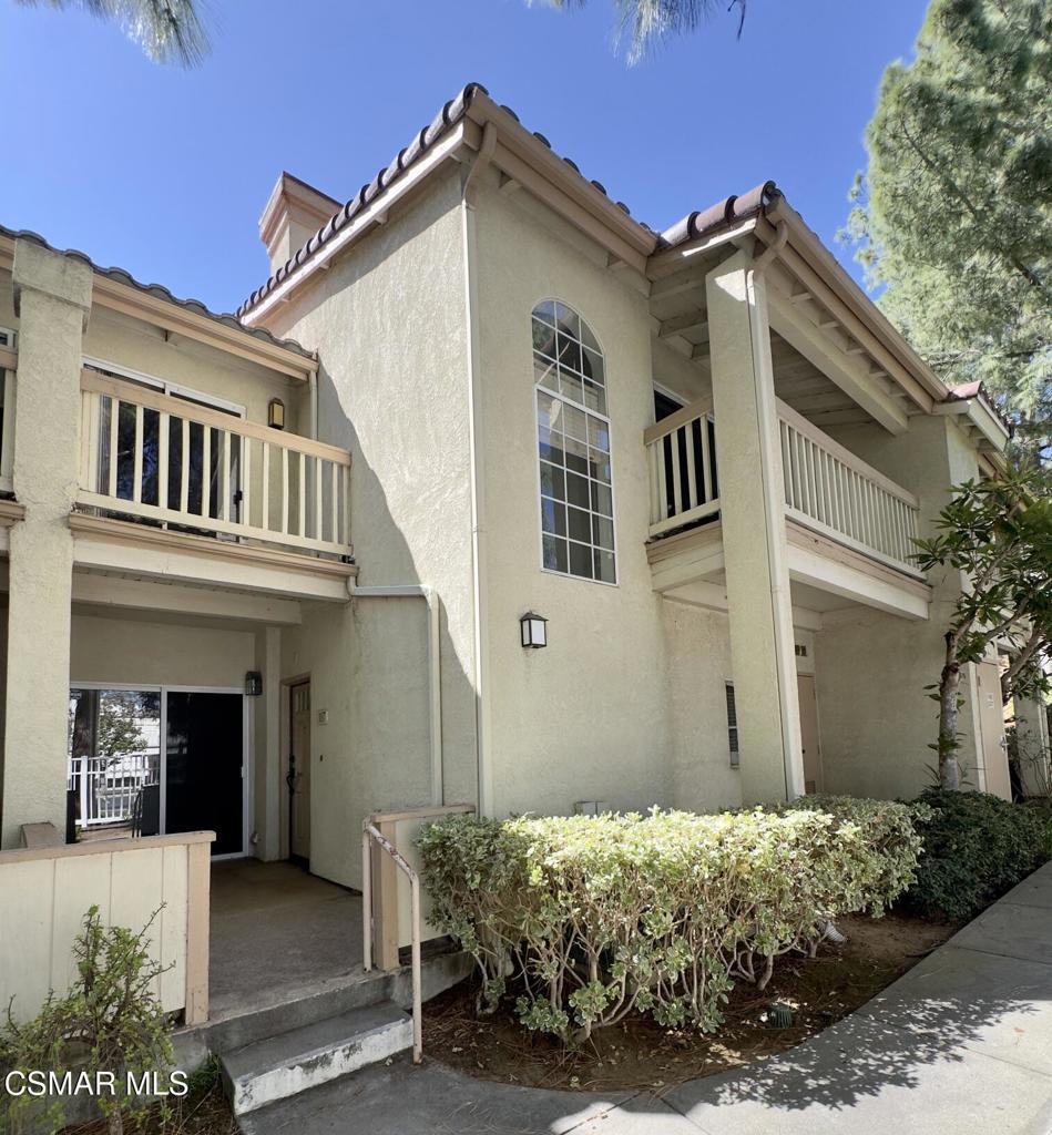 688 Indian Oak Lane 107, Oak Park, CA 91377 — photo 1