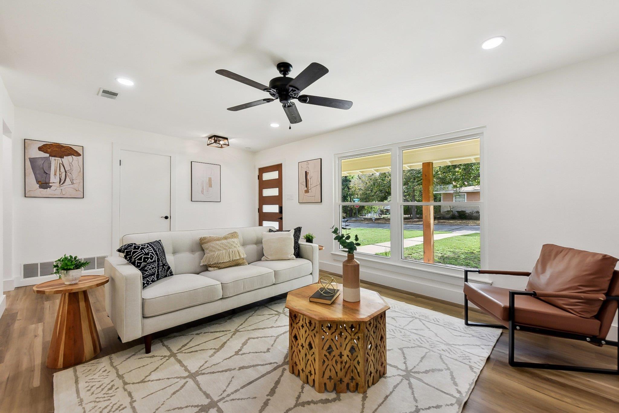 202 Caddo, Austin, TX 78753 — photo 1
