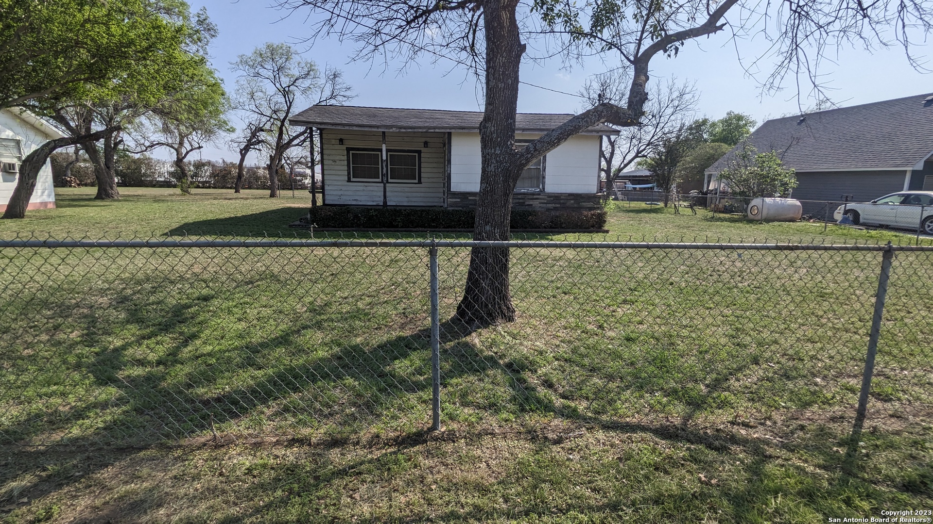 4918 ALMA, , 78222 — photo 1
