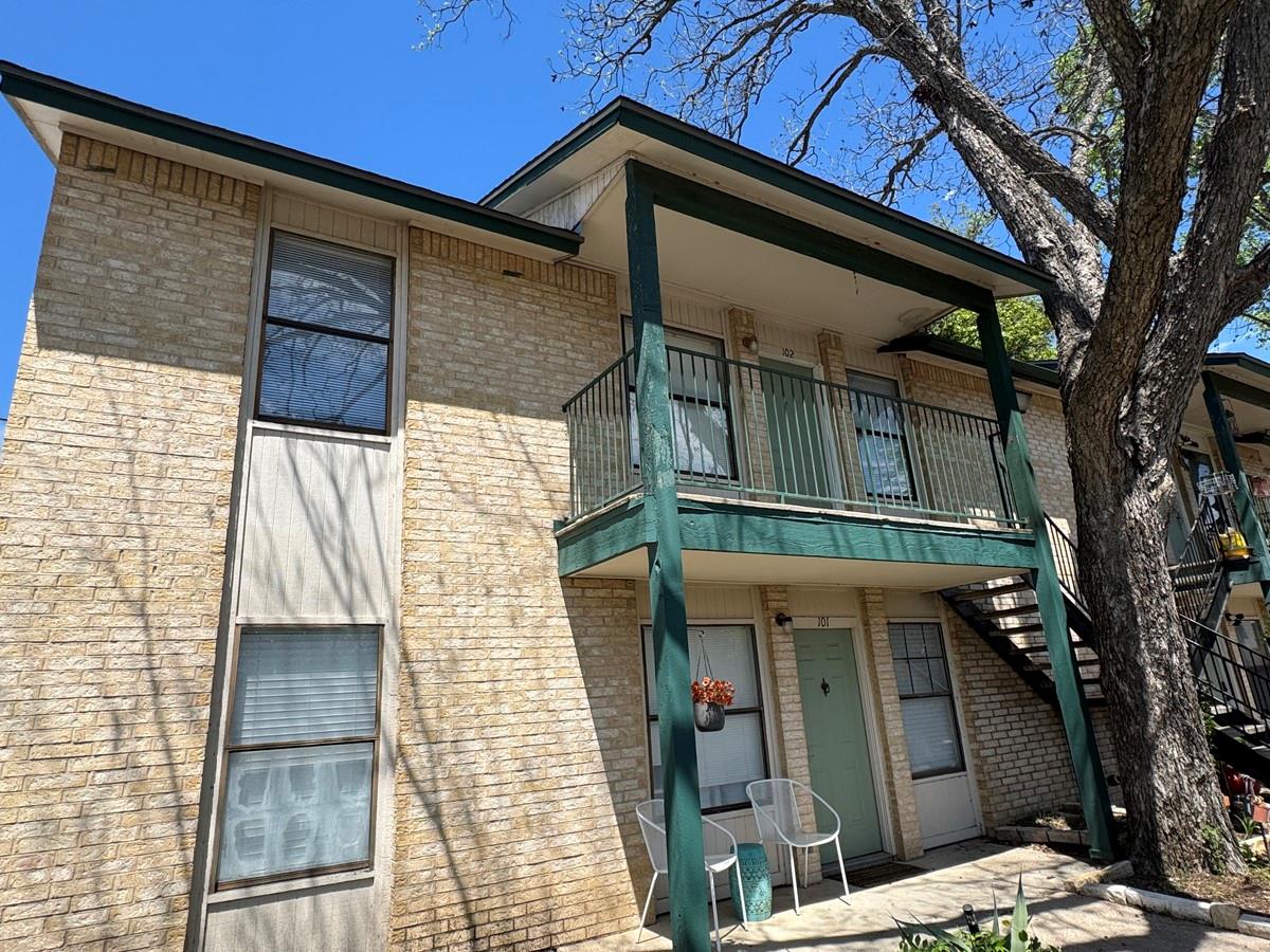 1624 Aquarena Springs, San Marcos, TX 78666 — photo 1