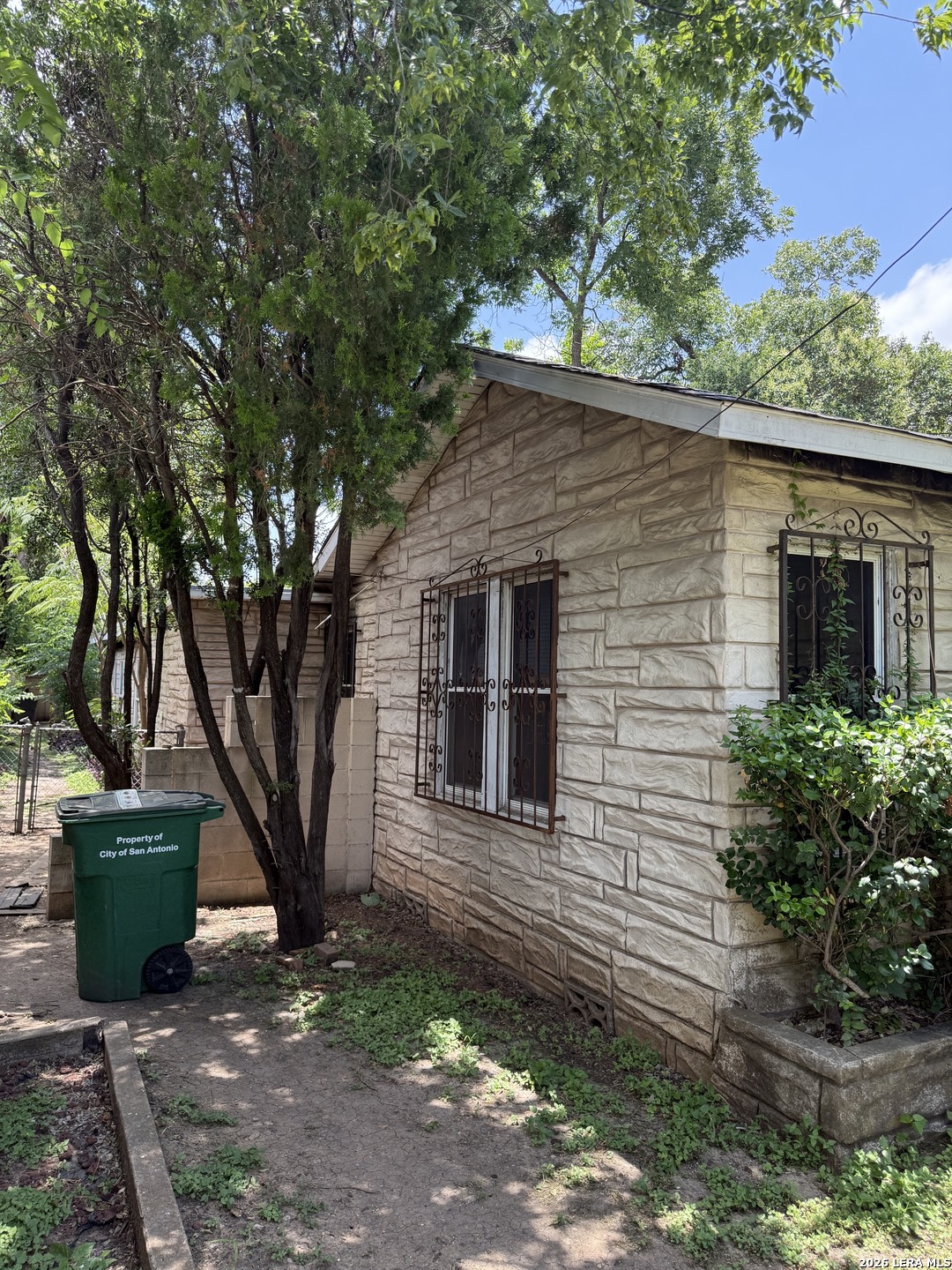 1026 Gibbs, San Antonio, TX 78202 — photo 1
