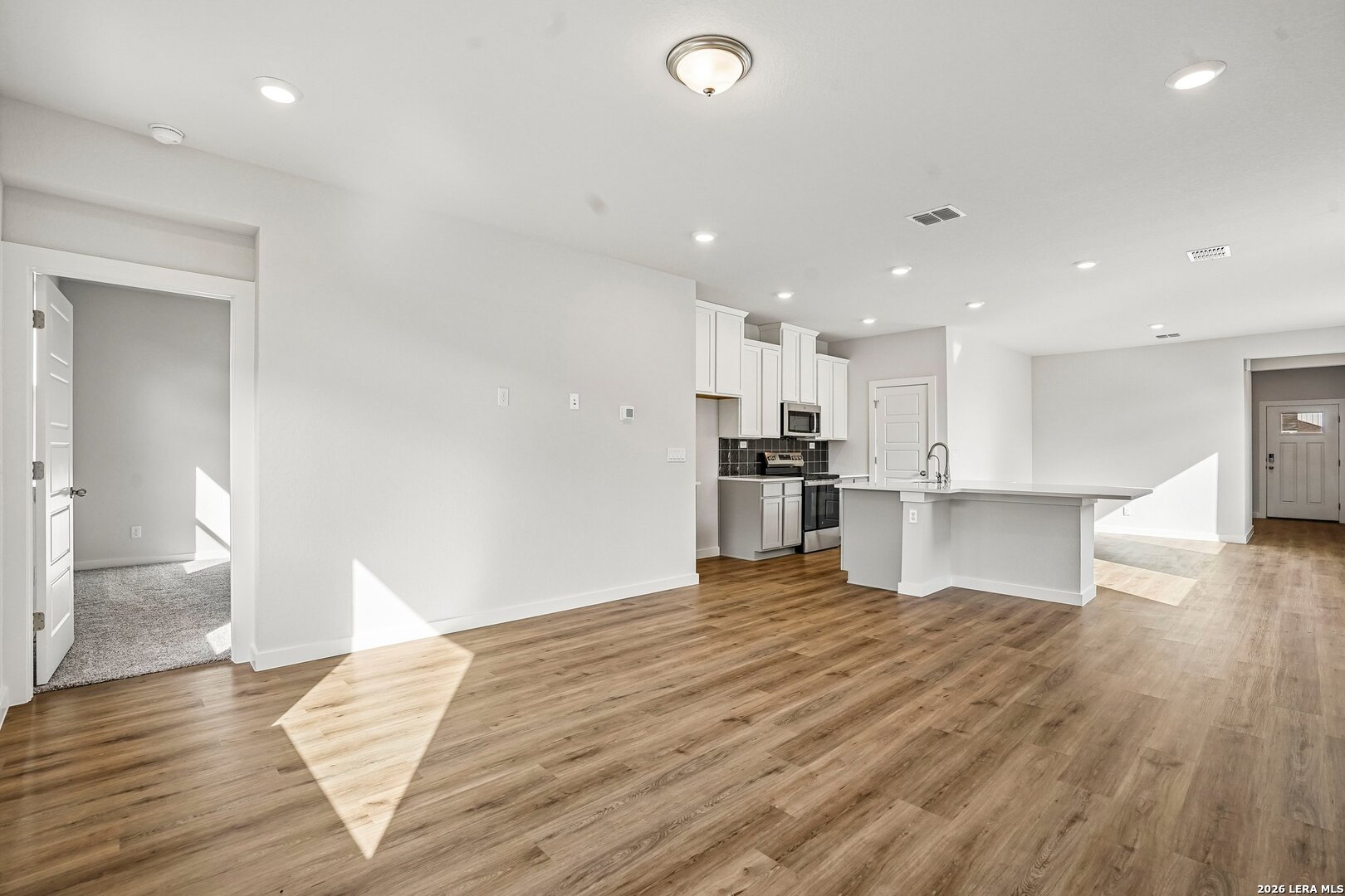 761 Whitman, , 78130 — photo 1