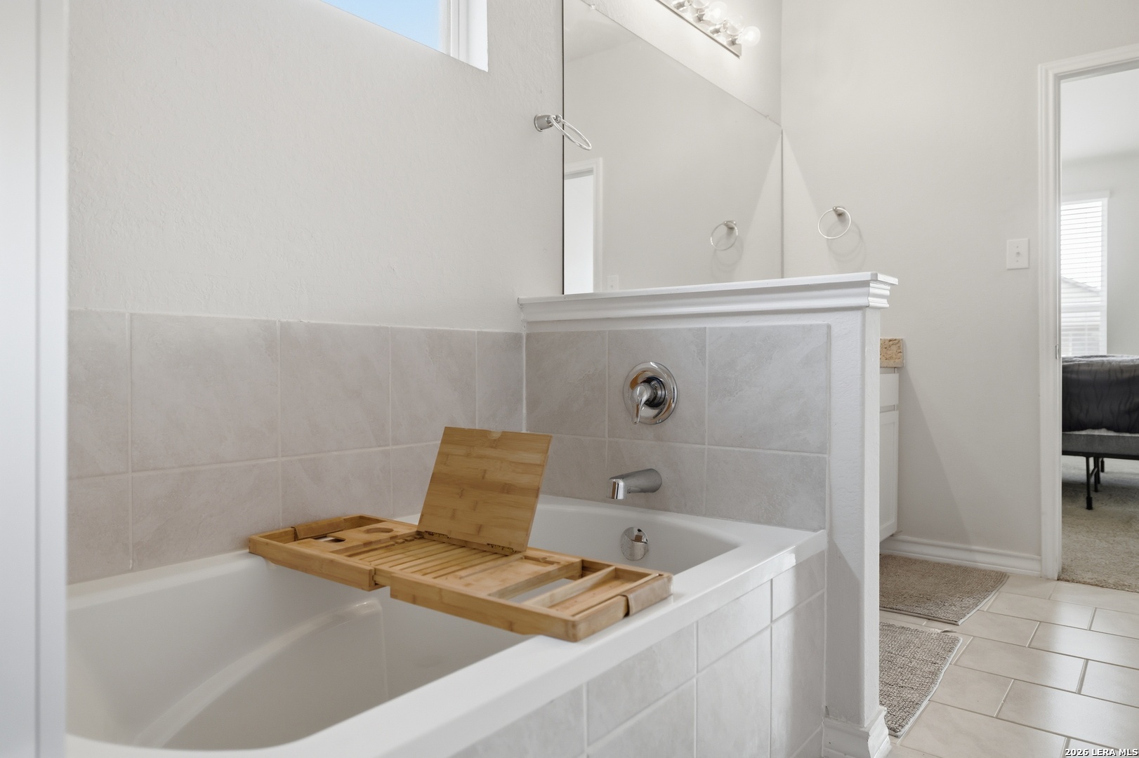 521 AMBER CRK, , 78108 — photo 1