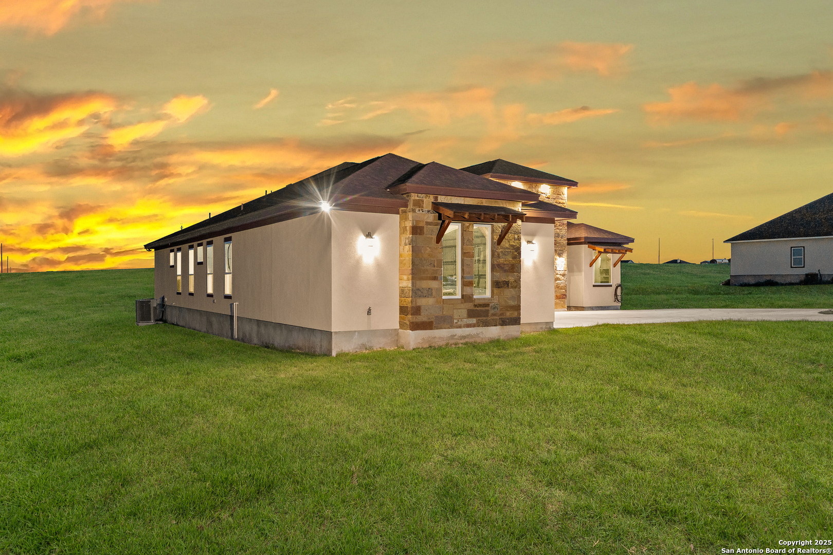 140 Summer Meadow Dr, , 78121 — photo 1