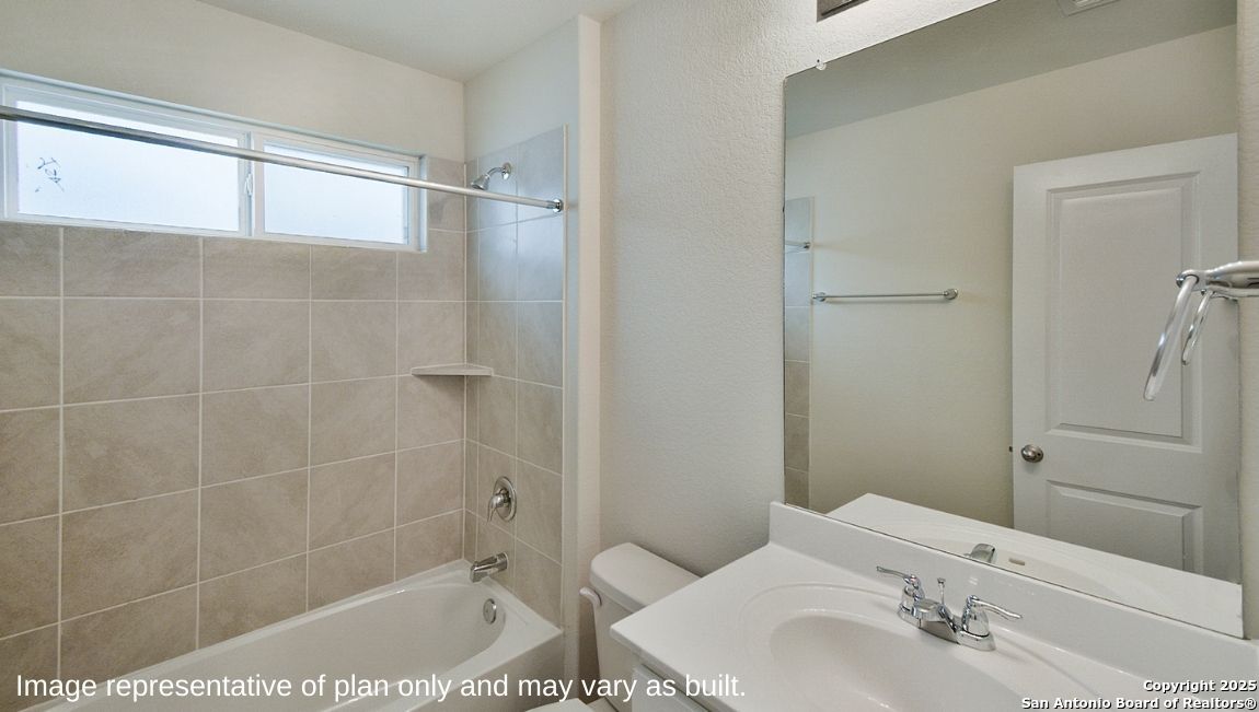 12534 Gral Bustamante, , 78109 — photo 1