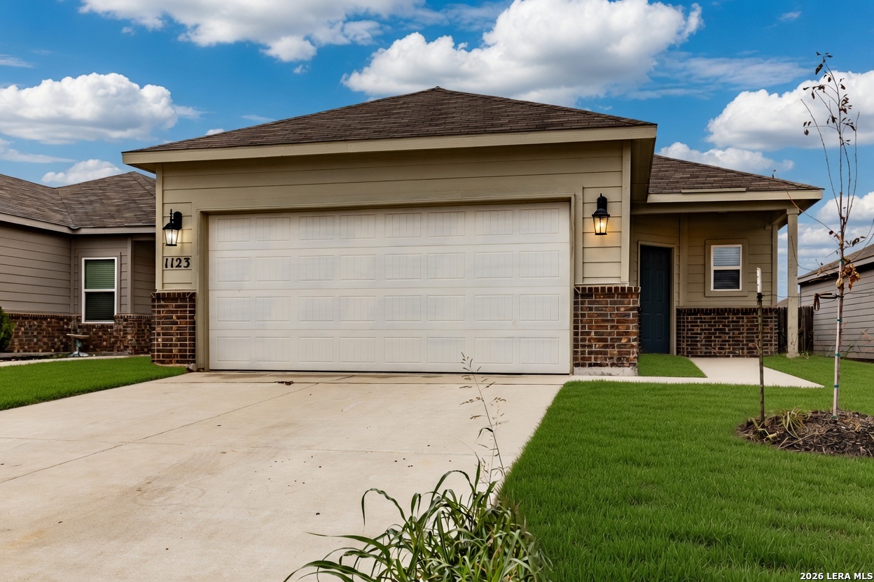 1123 Thea Cv, New Braunfels, TX 78130 — photo 1