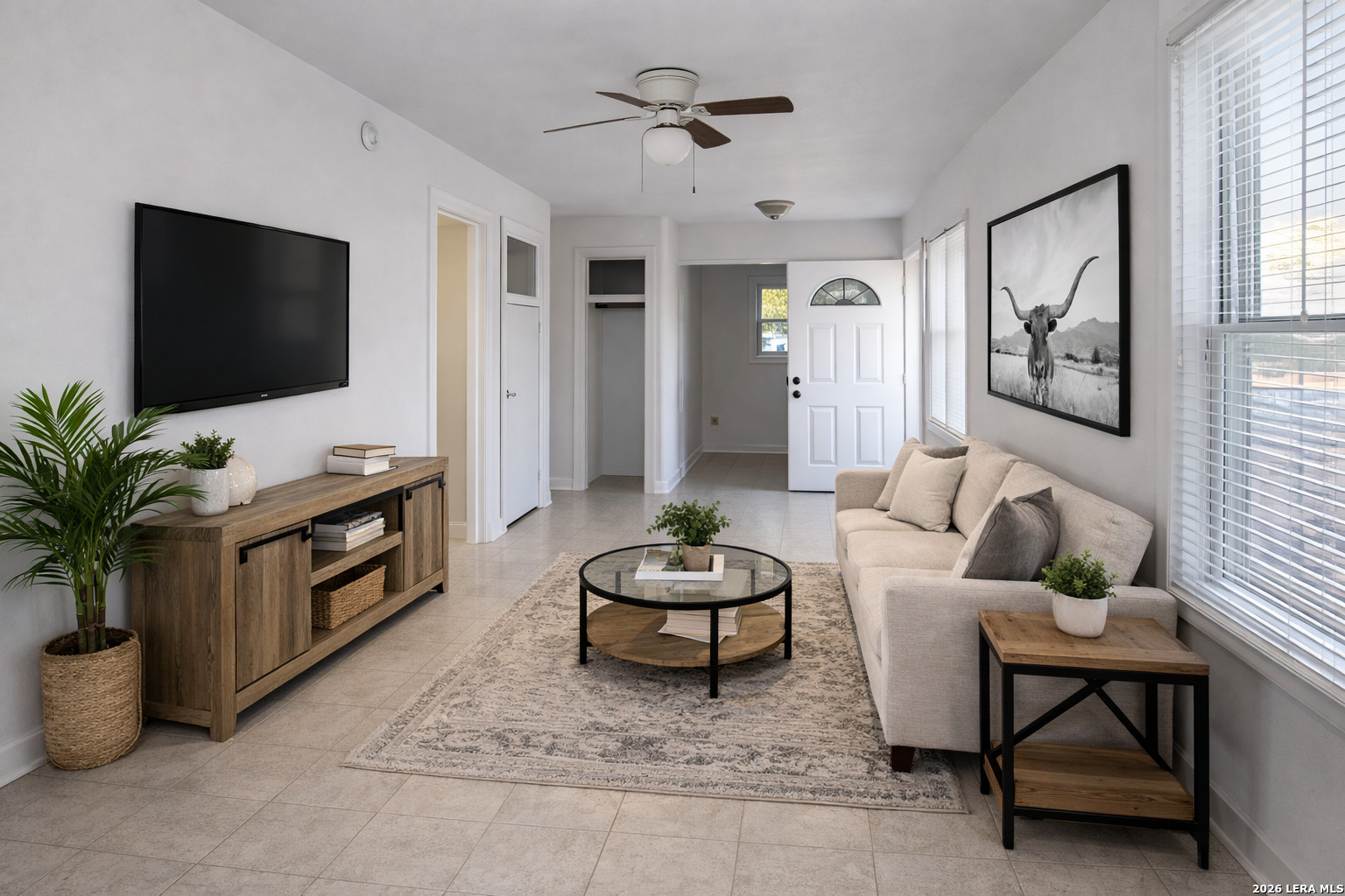 913 Houston, ,  78009 — photo 1