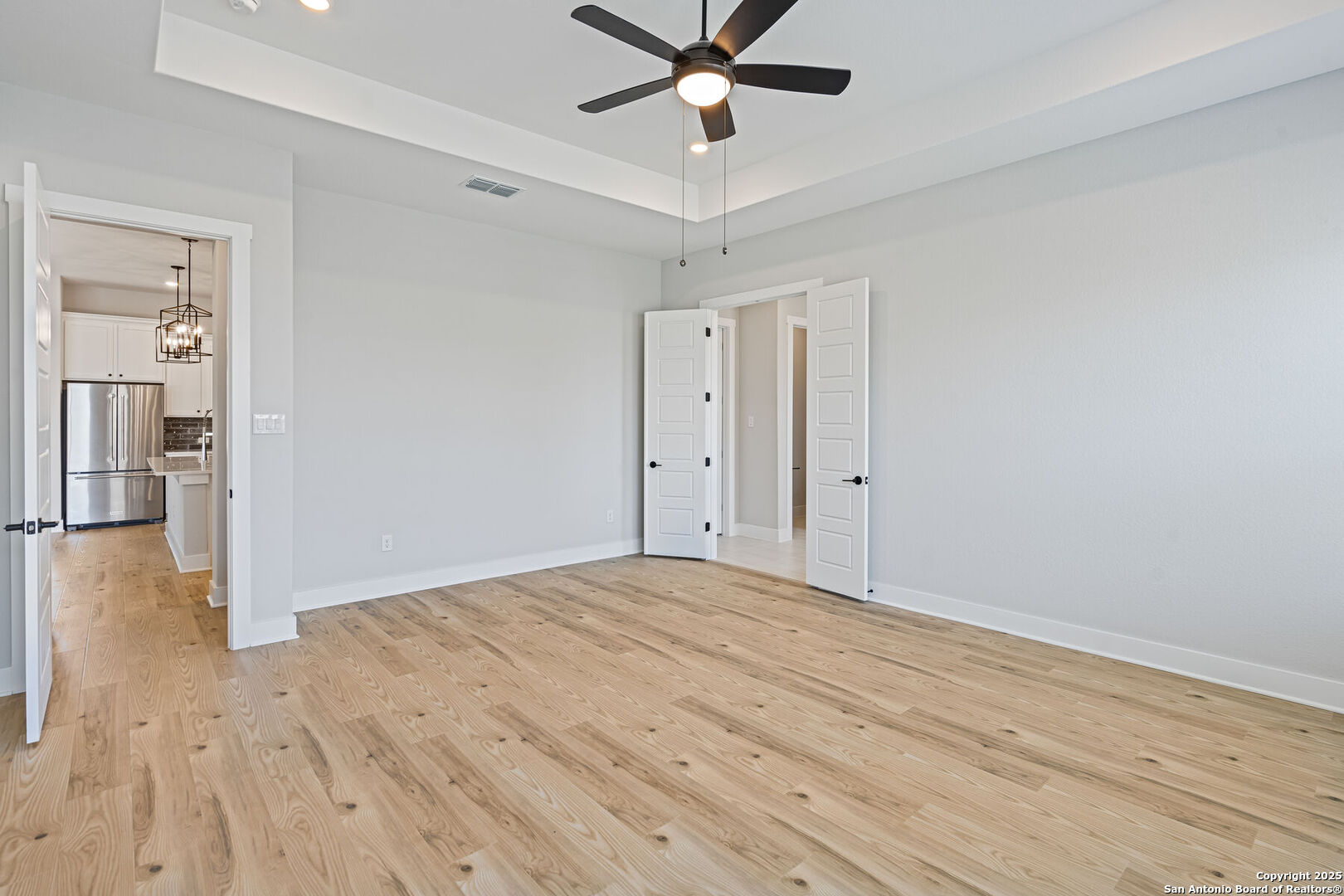 305 Lawrence Drive, ,  78009 — photo 1