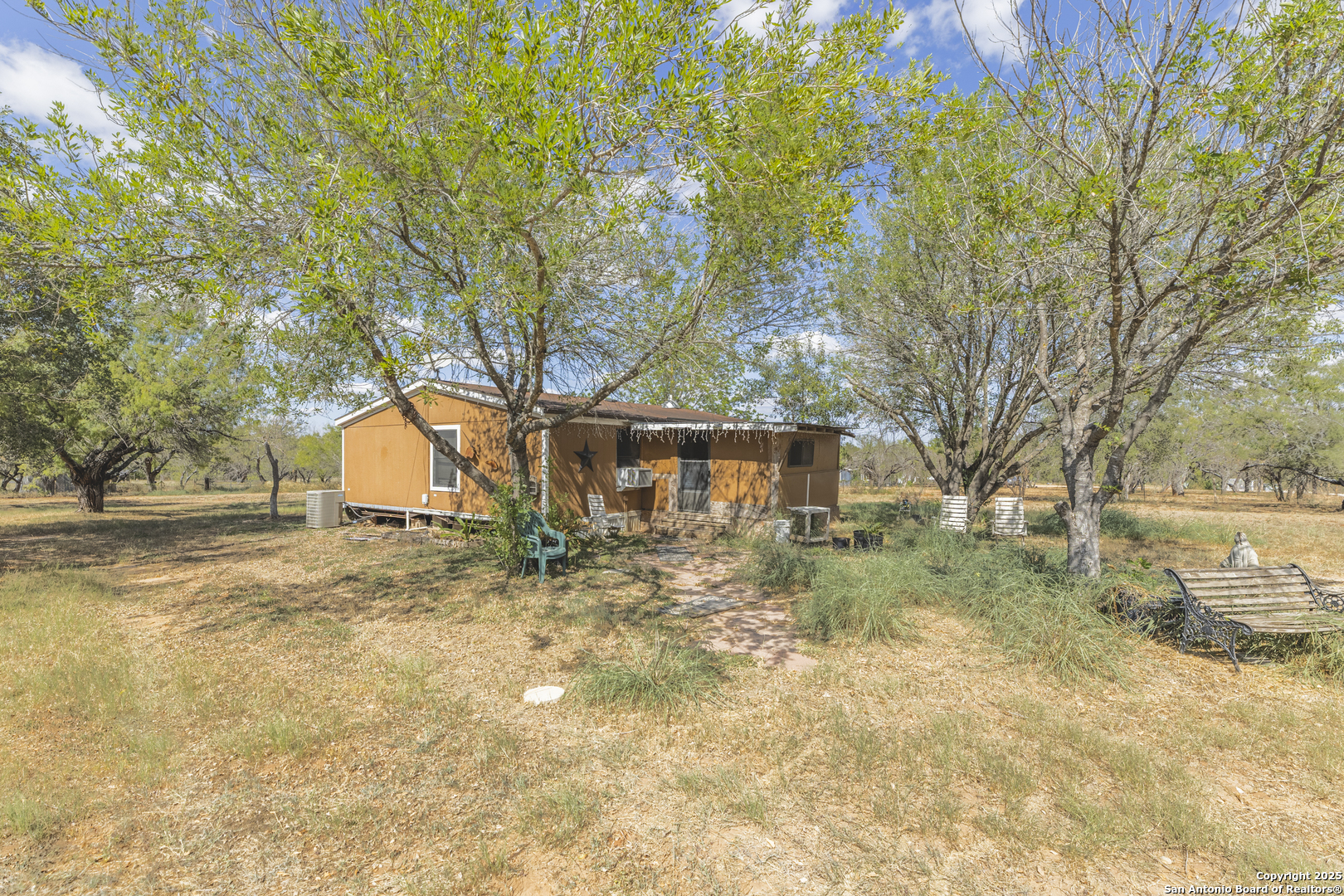 13155 Laguna, San Antonio, TX 78223 — photo 1