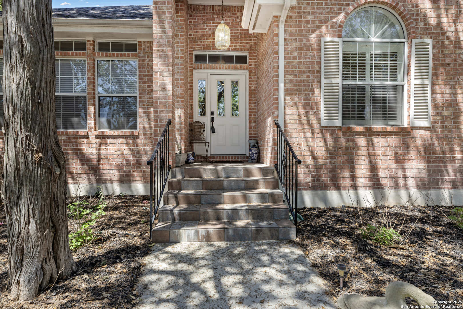 628 MISSION VIEW CT