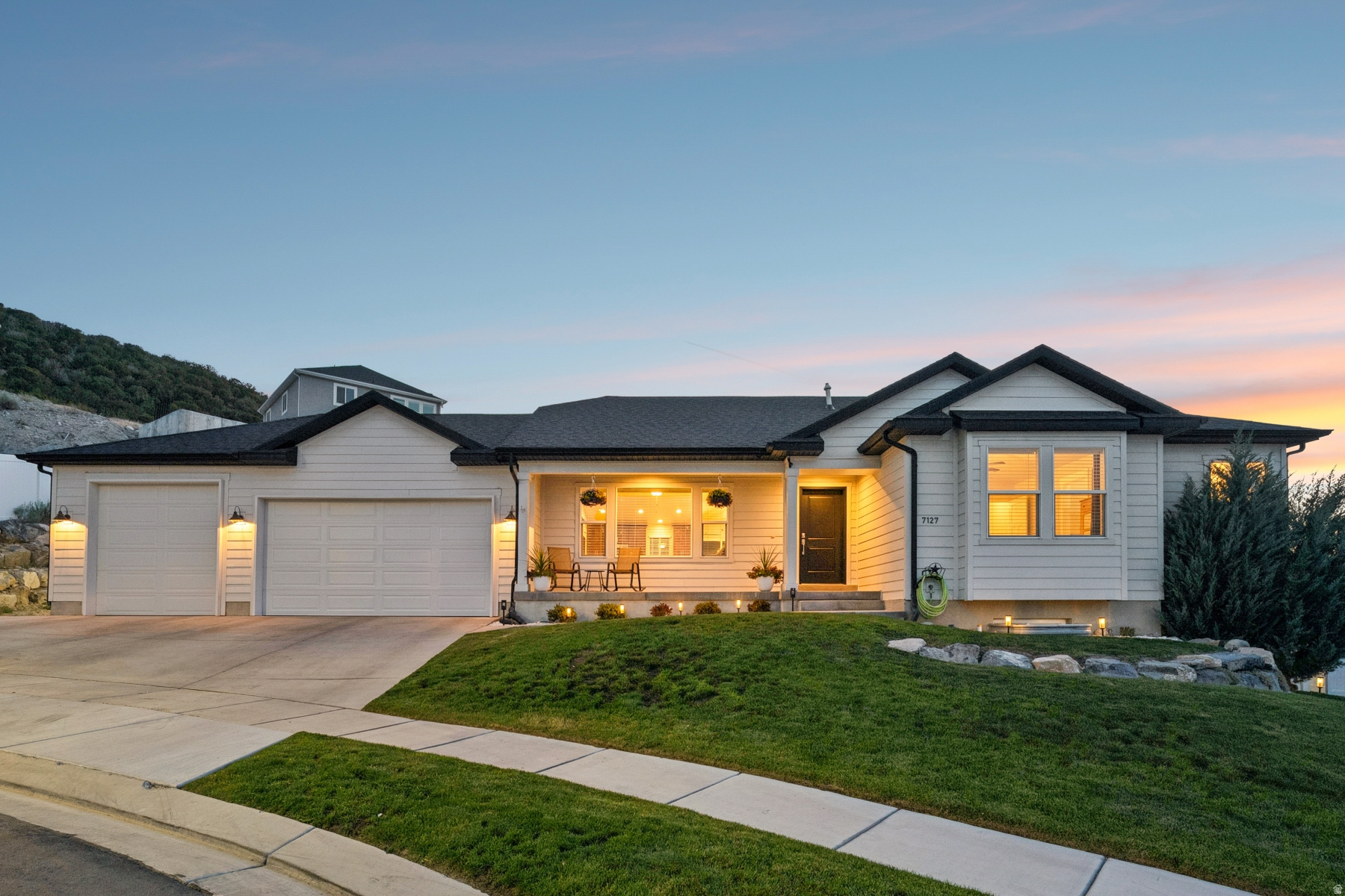 7127 N HOLLOW CREST CIR, Eagle Mountain, UT 84005 — photo 1
