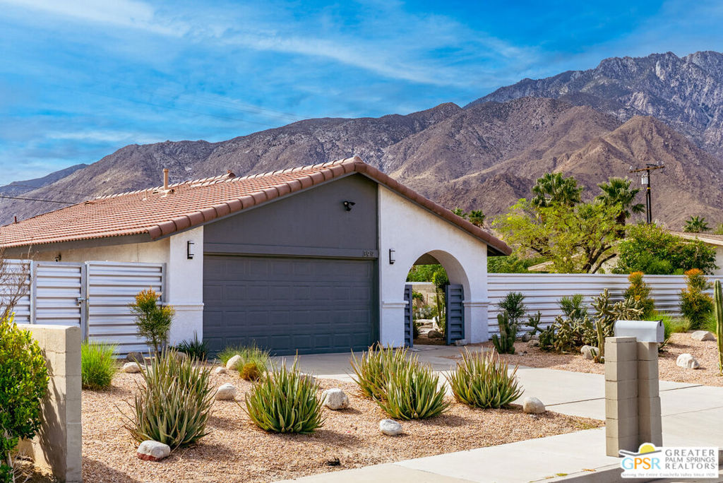 399 E San Rafael Drive, Palm Springs, CA 92262 — photo 1