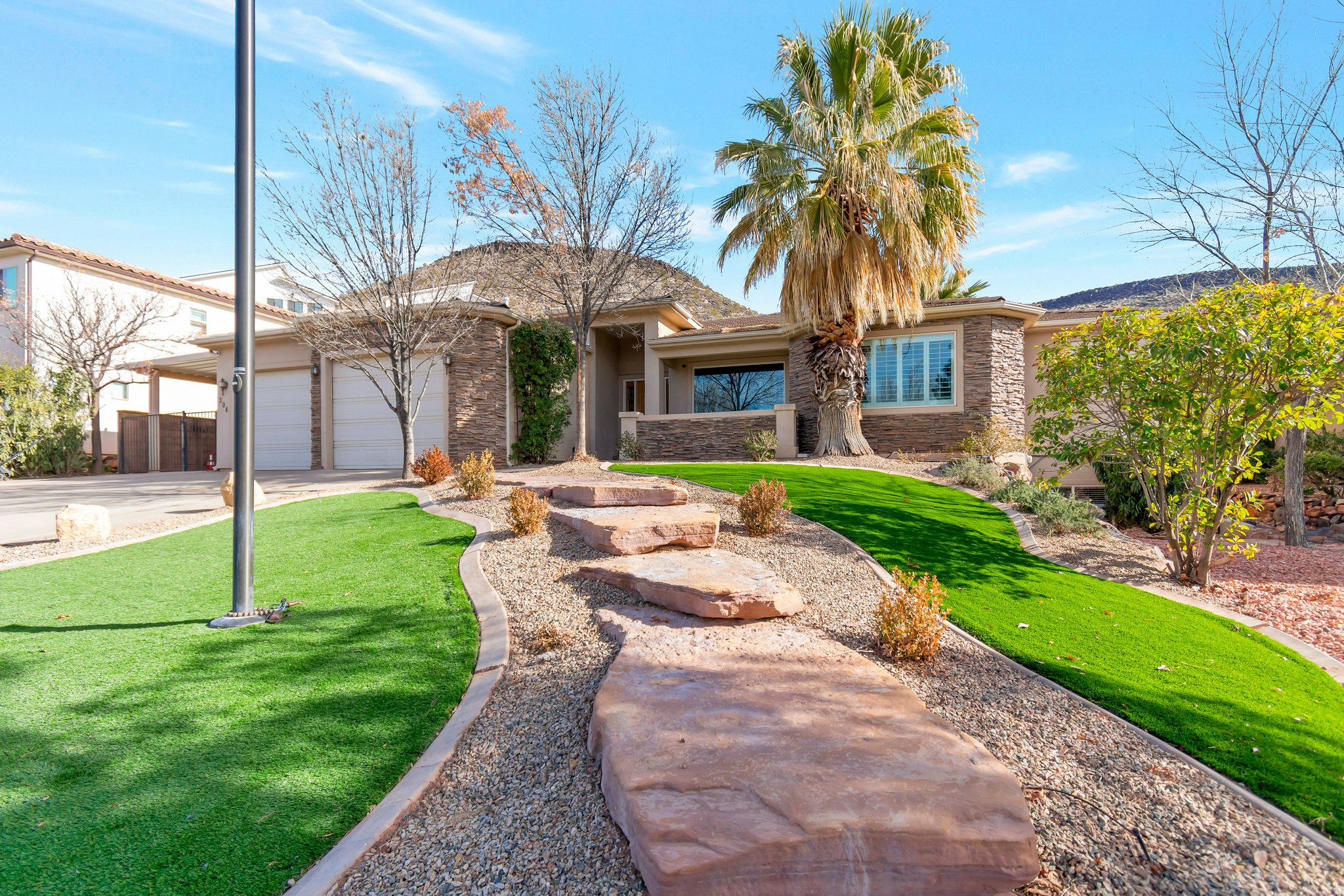 304 N STONE MOUNTAIN DR, St. George, UT 84770 — photo 1