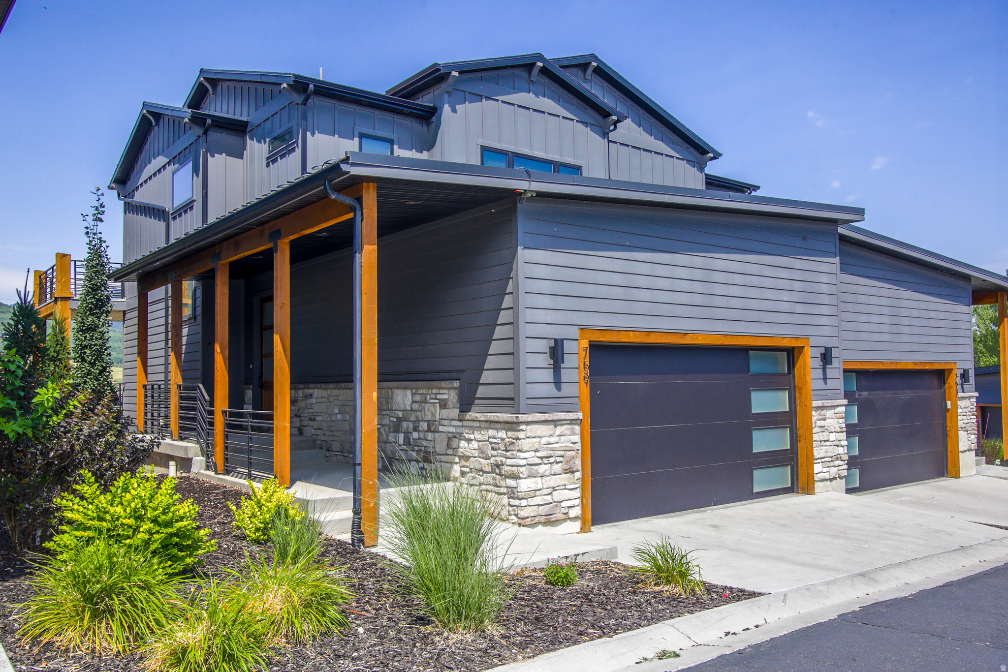 759 S 6300 E, Huntsville, UT 84317 — photo 1