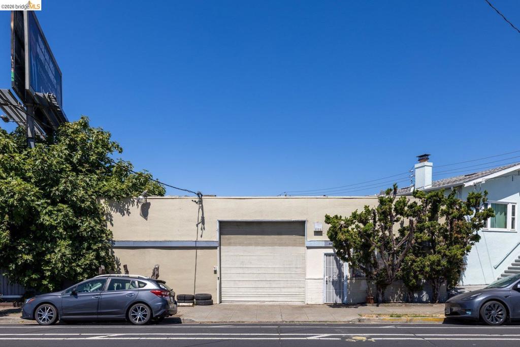 5417 Adeline St, Oakland, CA 94608 — photo 1