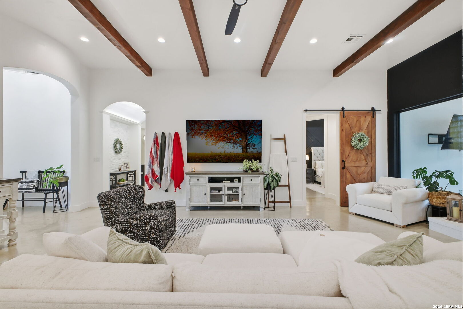 8304 Monument Oak, ,  78015 — photo 1