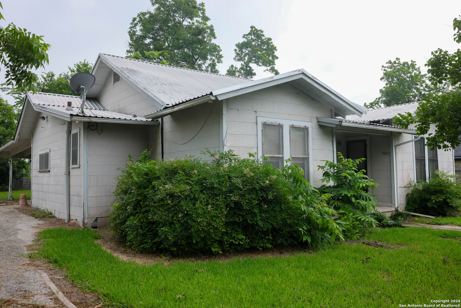 204 Orth St., ,  77995 — photo 1