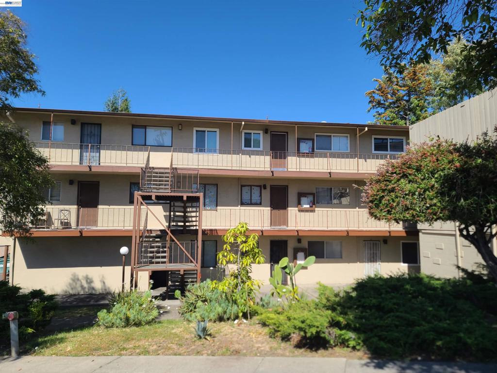 22759 Vermont St, Hayward, CA 94541 — photo 1