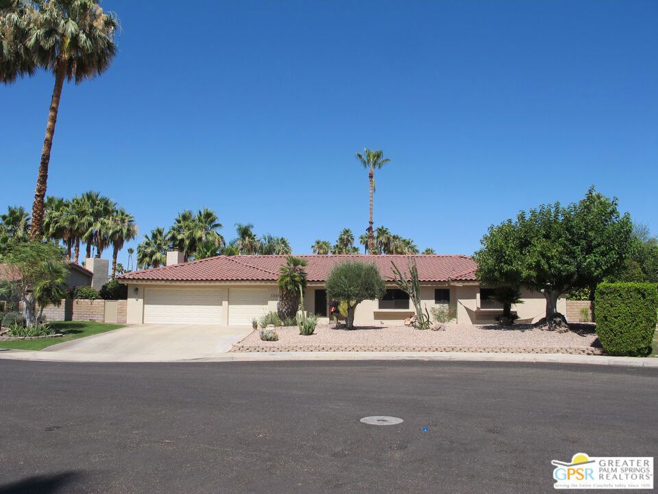 1586 S San Mateo Drive, Palm Springs, CA 92264 — photo 1