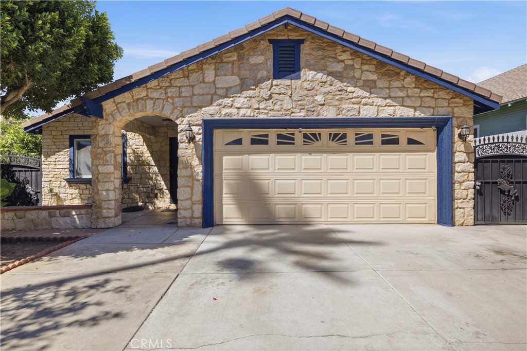 2851 Pleasant St, Riverside, CA 92507 — photo 1