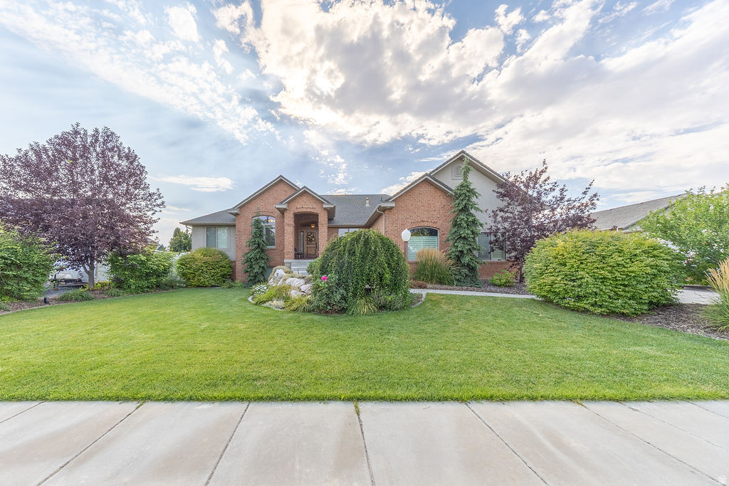 1062 S 2450 W, Syracuse, UT 84075 — photo 1