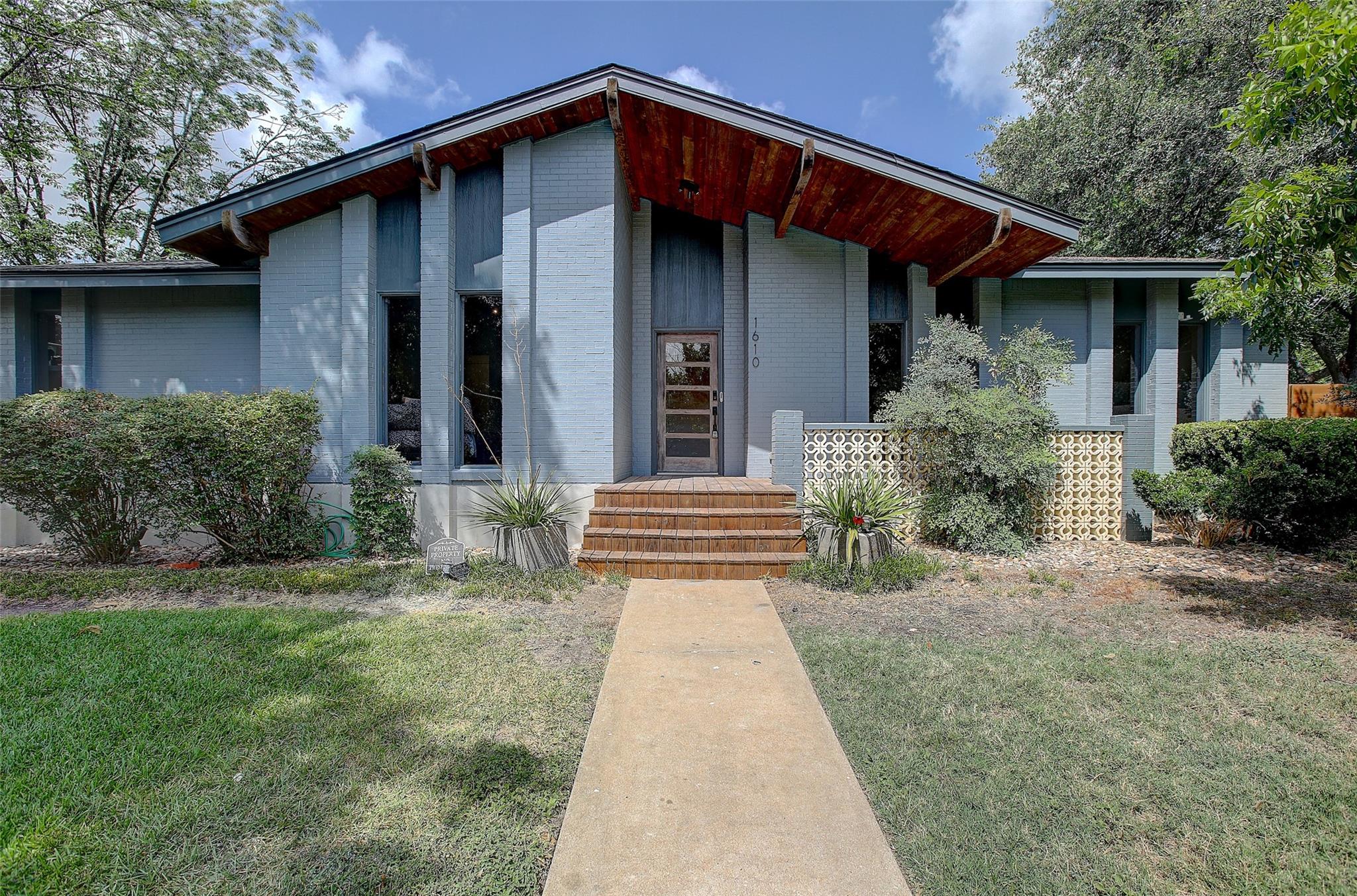 1610 Pecan, Georgetown, TX 78626 — photo 1
