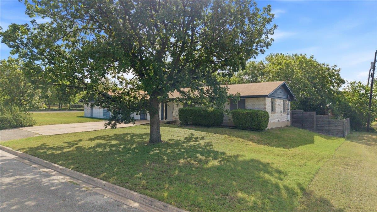 207 Noton, Pflugerville, TX 78660 — photo 1