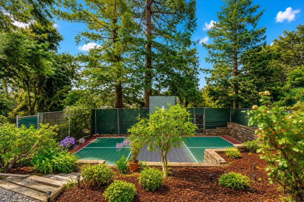 17529 Mayflower Drive, Castro Valley, CA 94546 — photo 1