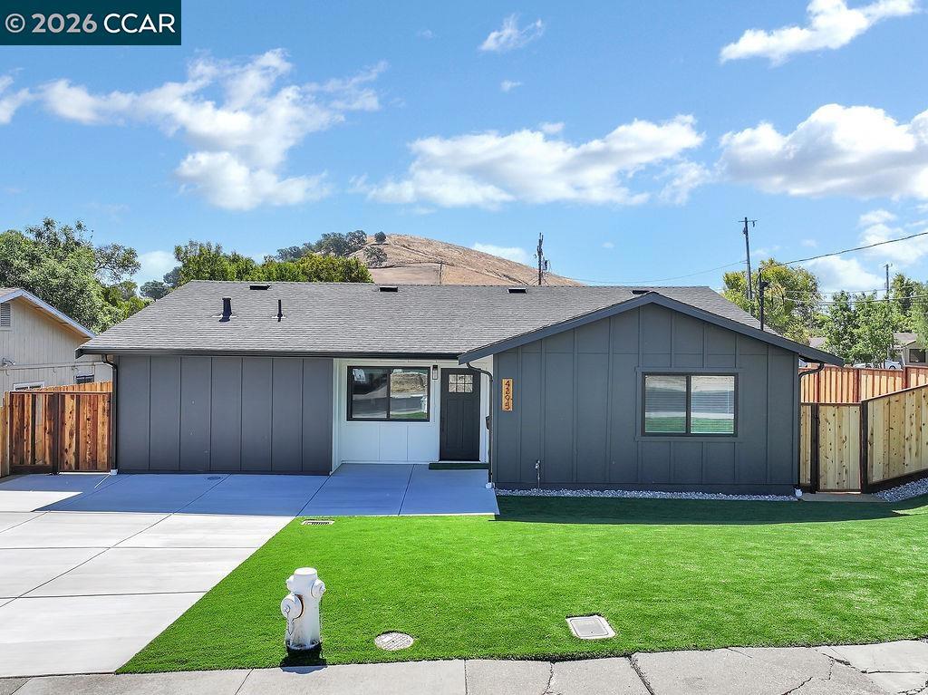 4395 Cabrilho Dr, Martinez, CA 94553 — photo 1
