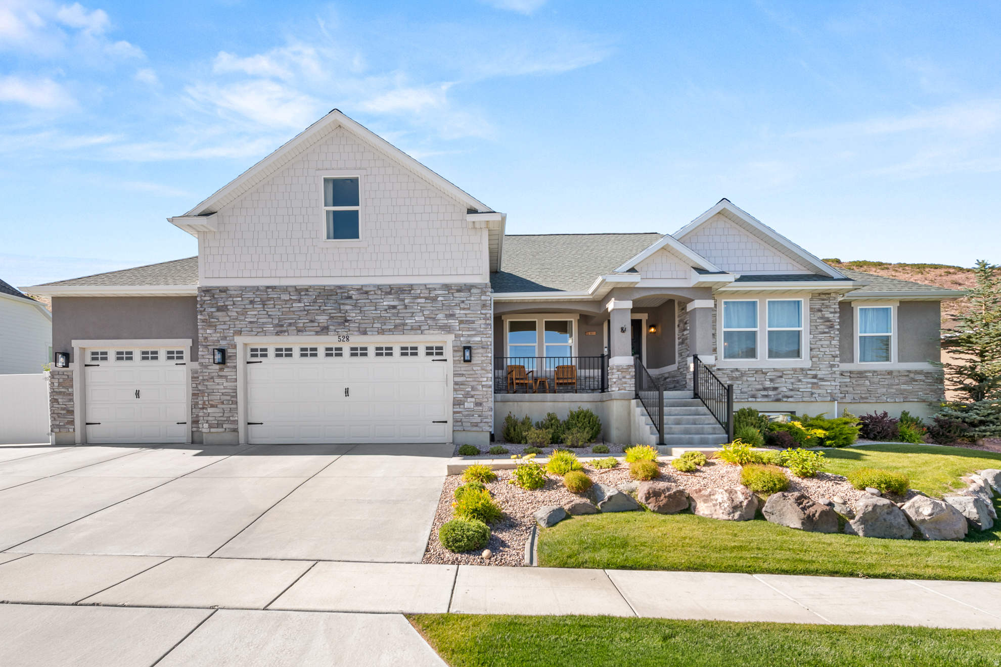 528 W AUTUMN HILLS BLVD, Lehi, UT 84048 — photo 1
