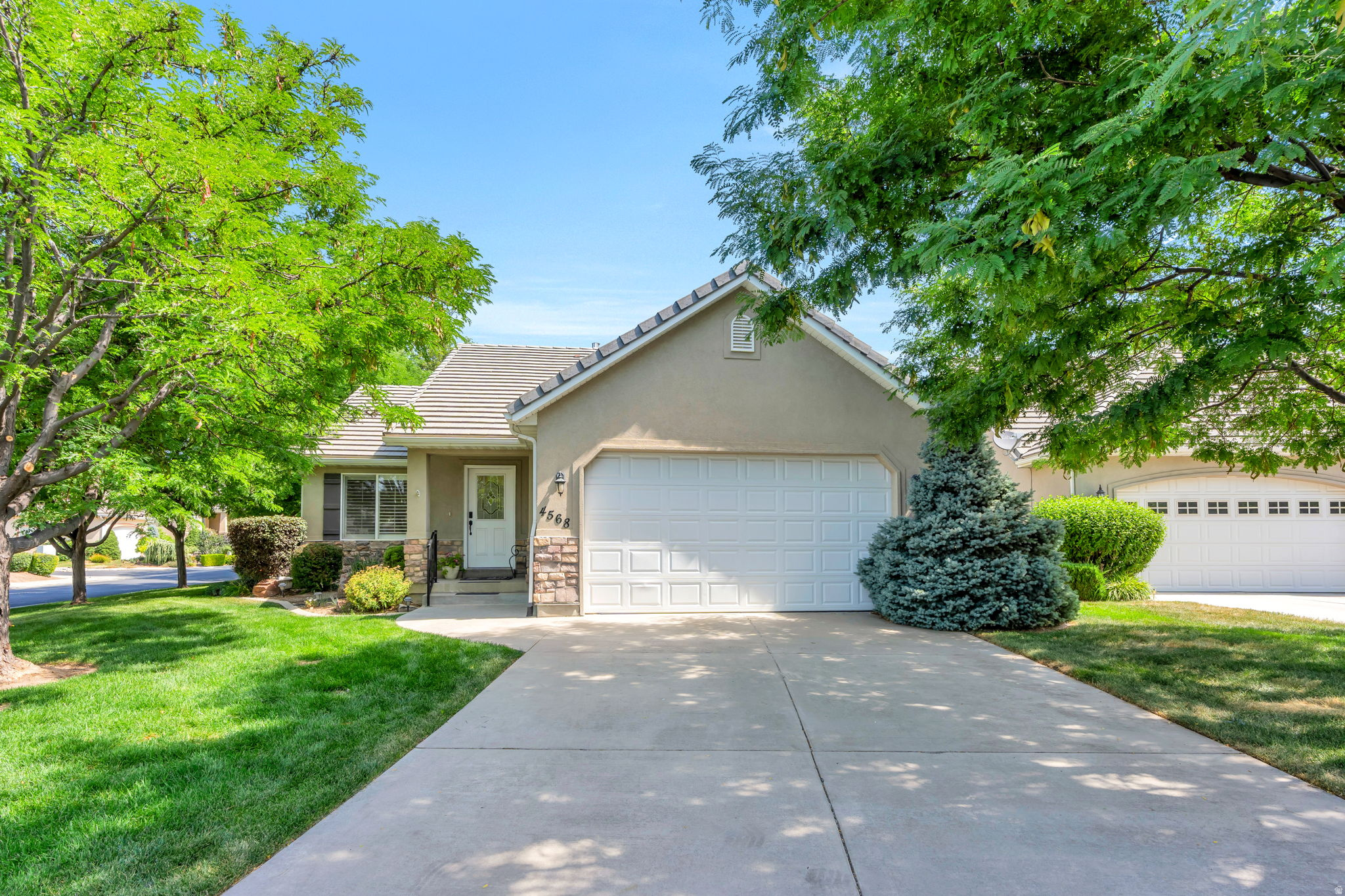 4568 W TEMPLE SHADOWS DR, Cedar Hills, UT 84062 — photo 1