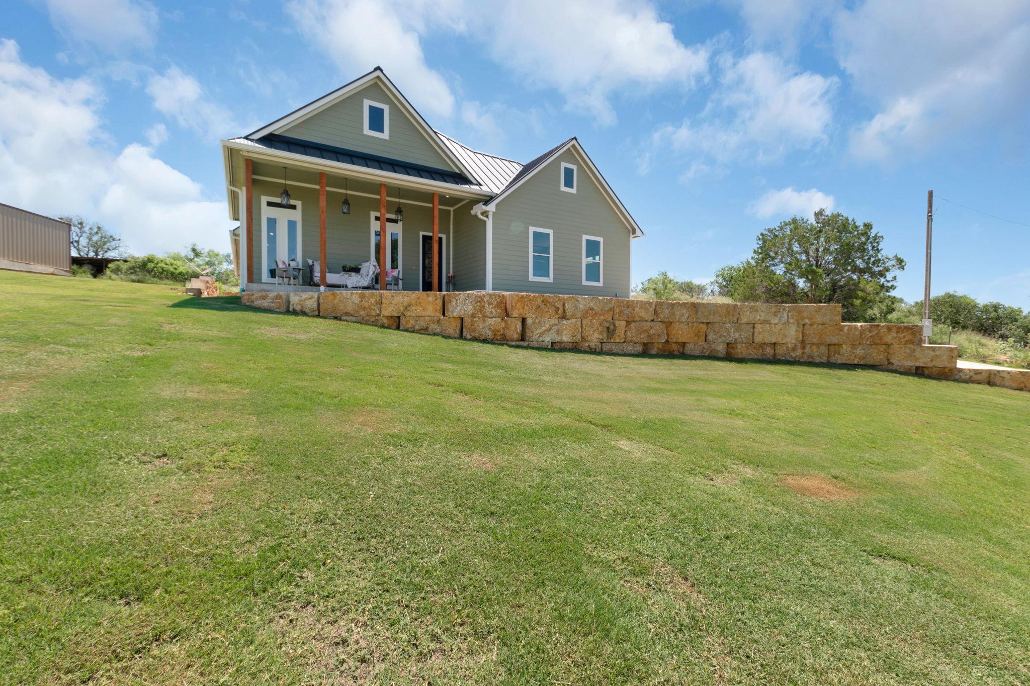 908 Sandy Mountain, Sunrise Beach, TX 78643 — photo 1
