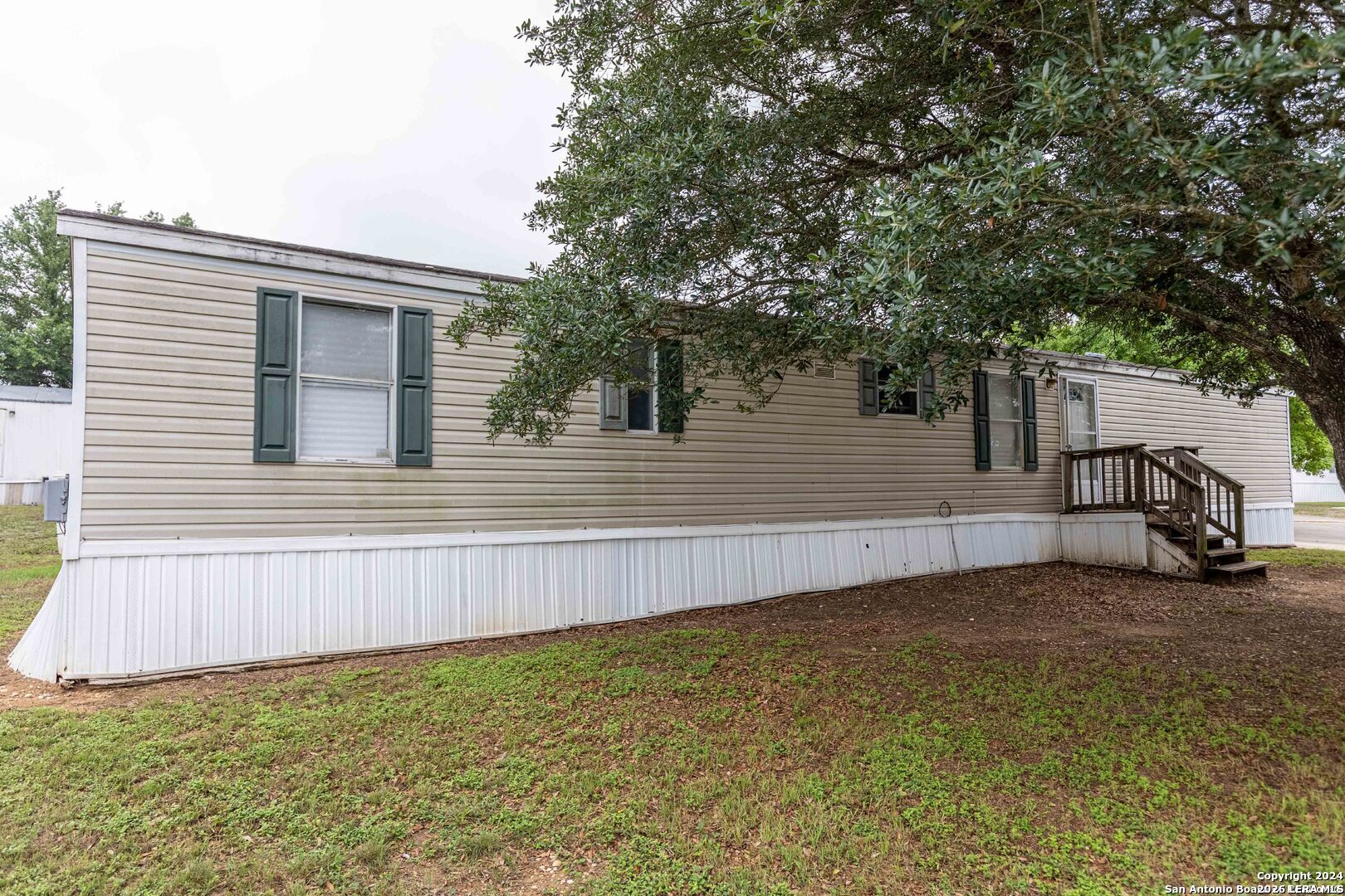 101 Coconut Palm, ,  78154 — photo 1