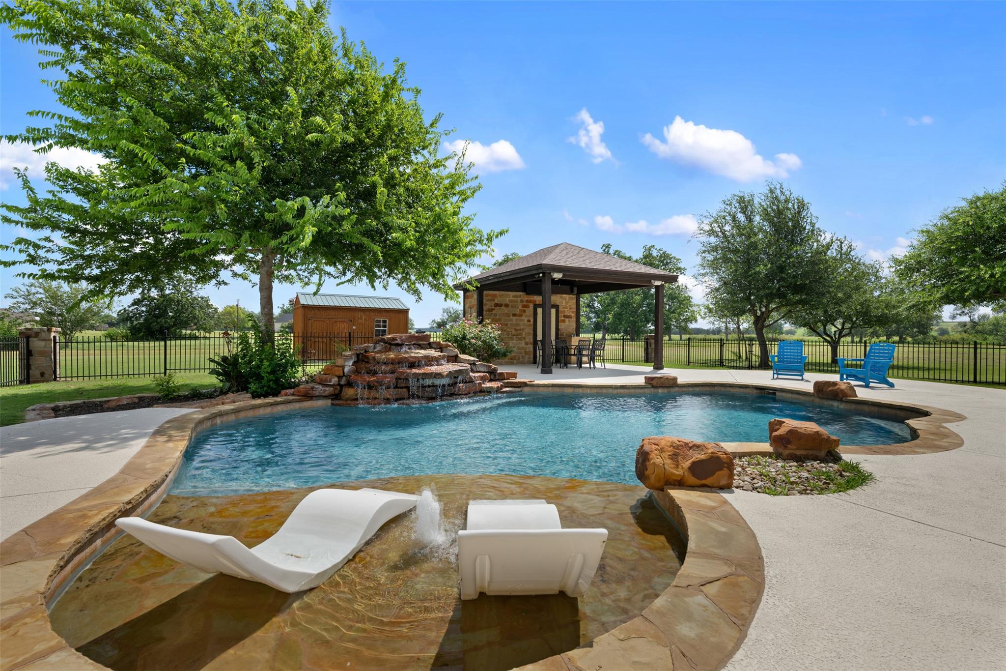 328 Apache, Hutto, TX 78634 — photo 1