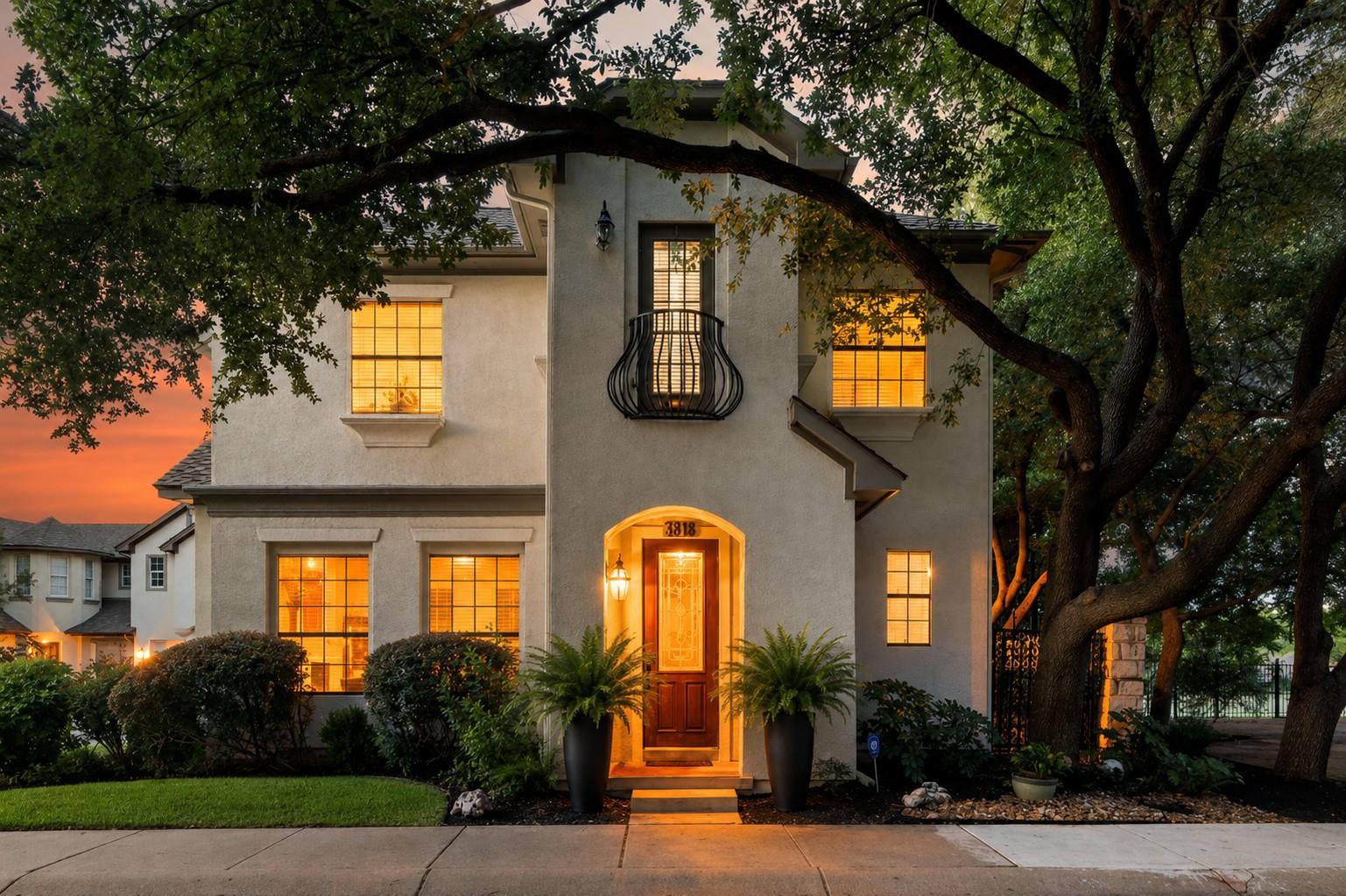 3816 GAINES, Austin, TX 78735 — photo 1