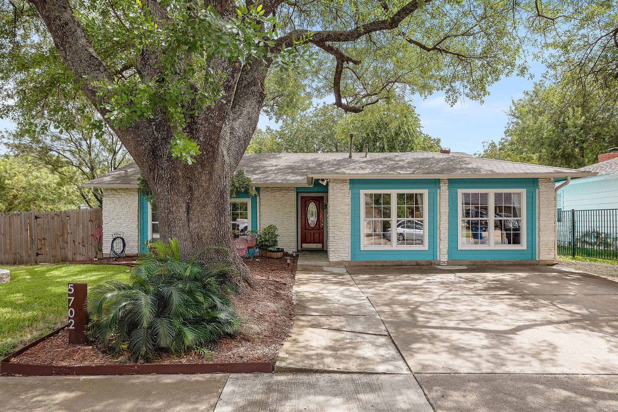 5702 Palo Blanco, Austin, TX 78744 — photo 1