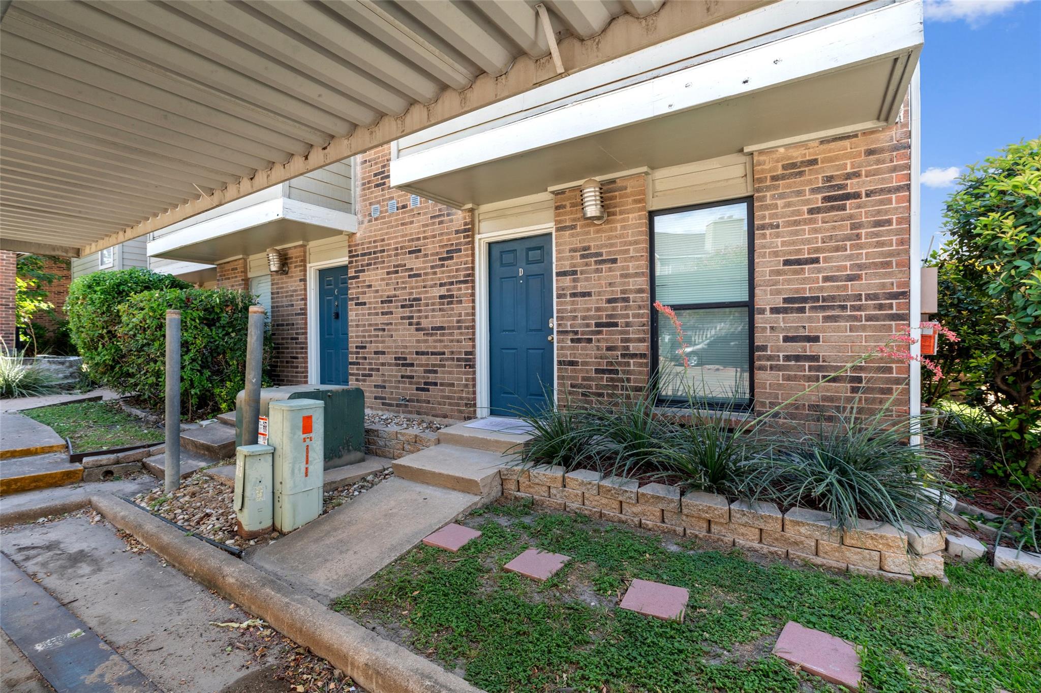 2018 Rundberg, Austin, TX 78758 — photo 1