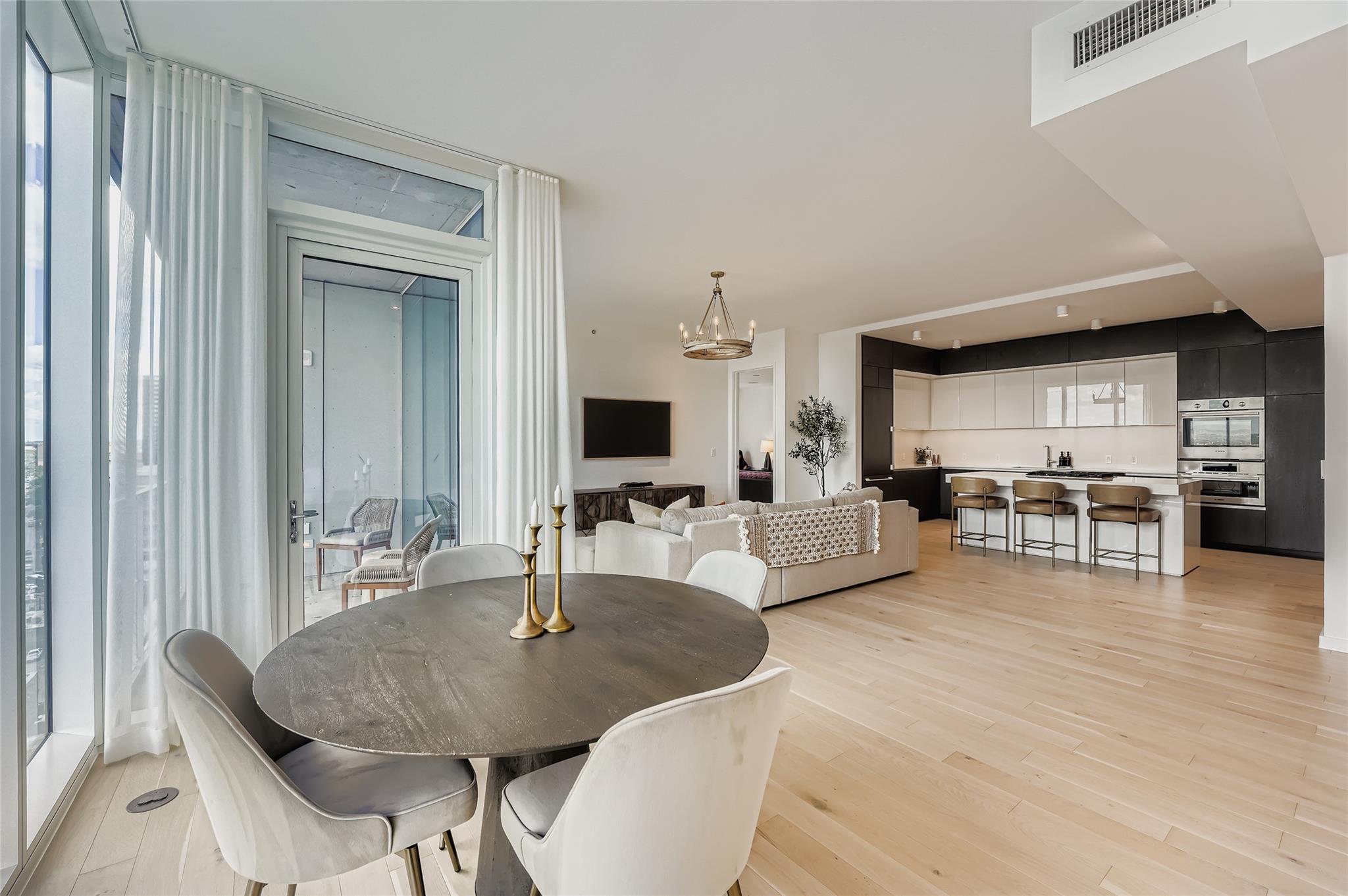 313 17th, Austin, TX 78701 — photo 1