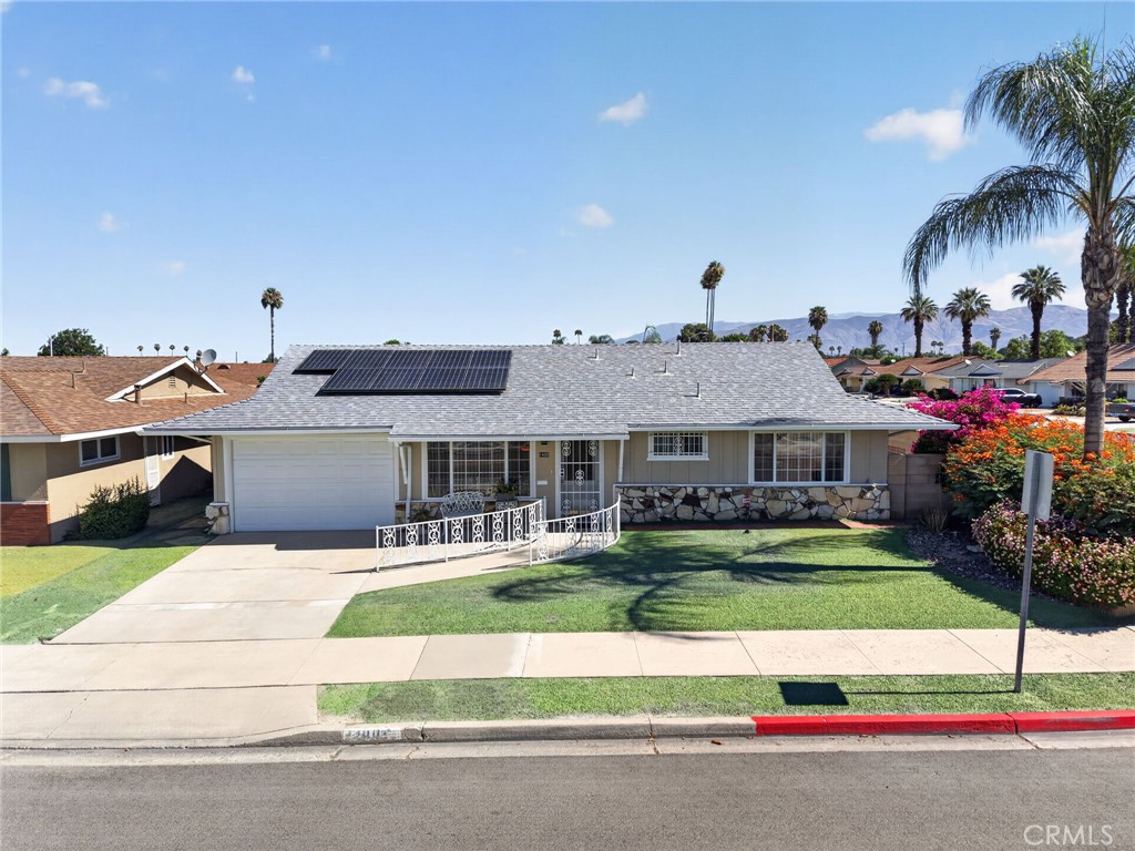1400 W Mayberry, Hemet, CA 92543 — photo 1