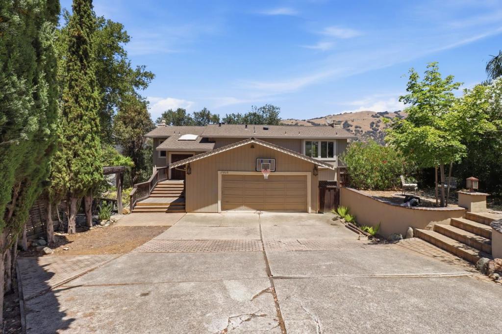 17200 Copper Hill Drive, Morgan Hill, CA 95037 — photo 1
