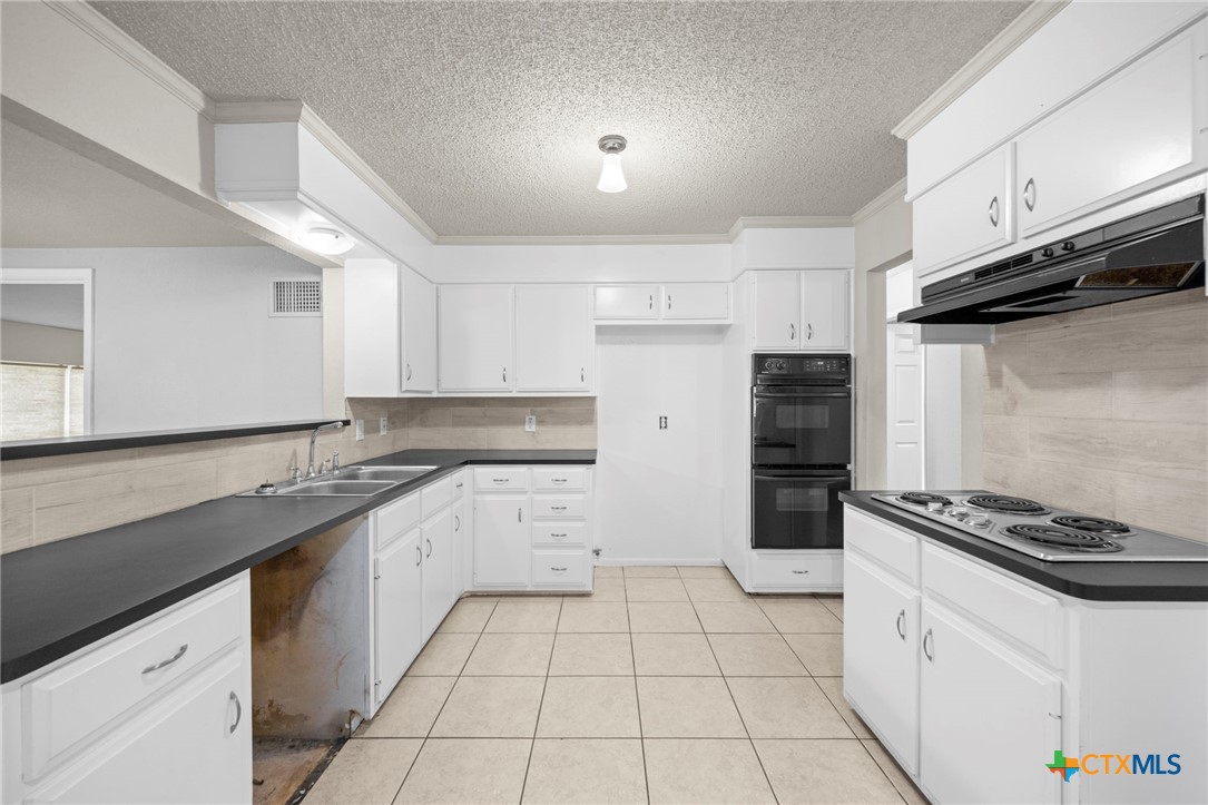 203 Margaret Lee, Copperas Cove, TX 76522 — photo 1
