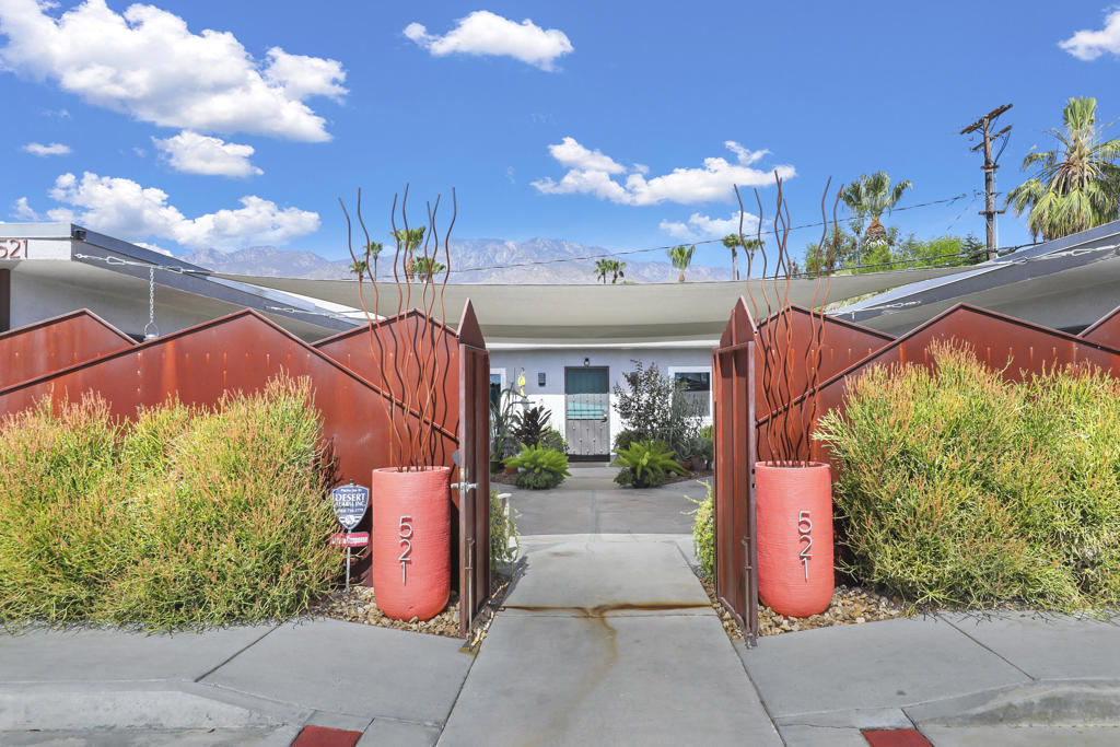 521 Desert Way, Palm Springs, CA 92264 — photo 1