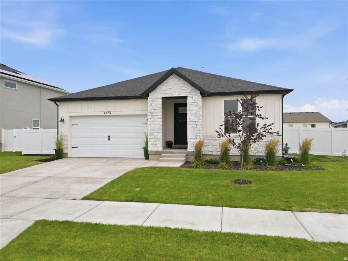 1573 E LYNX LN, Eagle Mountain, UT 84005 — photo 1