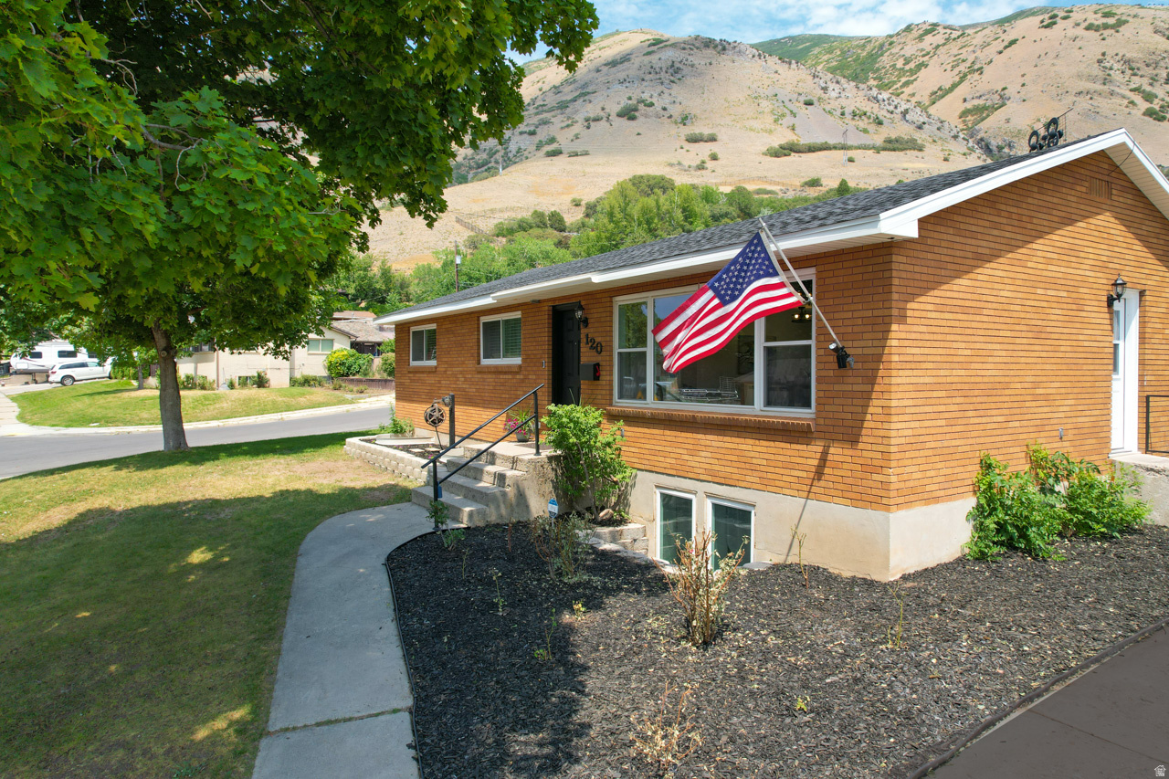120 N 1300 E, Springville, UT 84663 — photo 1