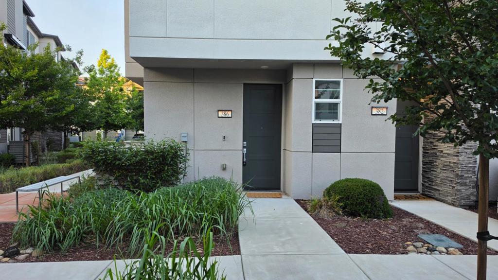 386 Rhythm Lane, Hayward, CA 94544 — photo 1